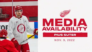Pius Suter on playing with Larkin & Raymond, adjusting to the wing & more