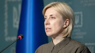 Ірина Верещук розповідає про результати роботи гуманітарних коридорів 27 березня.