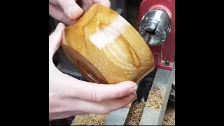 Simple but shiny beech bowl - #woodturning #shorts