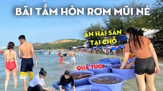 Hòn Rơm Mũi Né đông du khách đến tắm biển mua ăn Hải sản tươi ngon bánh canh chả cá | Tỏn Nhỏ