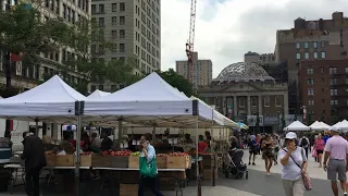 Рынок продуктов в центре Нью Йорка. Путешествие в Нью Йорк, 2019