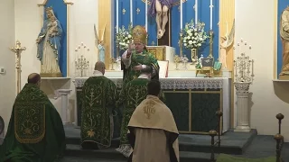 Pontifical Solemn Mass celebrated by Bishop Athanasius Schneider