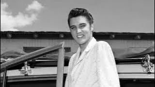 Das Grab von Elvis Presley wurde nach 50 Jahren geöffnet, was sie vorfanden, schockierte .......