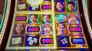 Crazy Rich Asian Crazy Fortune Feature Compilation(2) and Jackpot Feature @ Max Bet