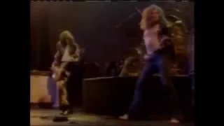 Led Zeppelin - Black Dog - Earl's Court 05-25-1975 Part 18