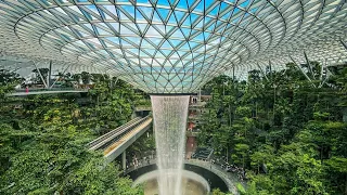 I spent 24 Hours in Changi Airport, Singapore, the Best Airport in the World