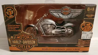 Harley Davidson V Rod 1:18 scale