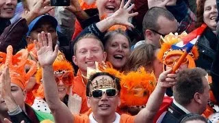 Fiesta naranja en Ámsterdam por el nuevo rey