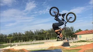 Bmx backflips gone wrong!