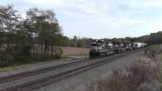 NS mixed freight near Enon Valley, PA