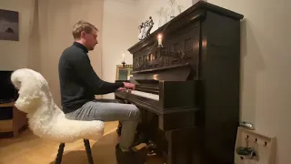 Crazy Boogie Woogie Solo on old Piano