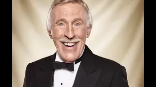 RIP Dead Legends: Bruce Forsyth