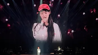 IU-膝蓋(무릎)+Love poem(러브 포엠)[IU H.E.R WORLD TOUR CONCERT in TAIPEI]240406