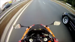 McLaren SLR vs. CBR 1000RR Repsol