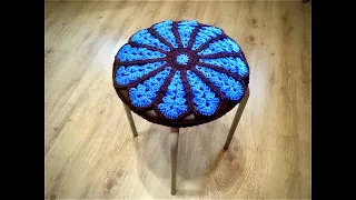 Сидушка на табуретку круглая крючком/Round crochet stool cover