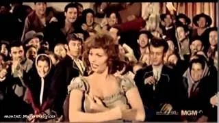 "Bamboleo" - śpiewa Irina Lwowskaja tańczy Sophia Loren