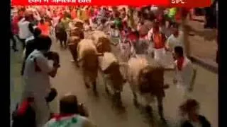 Spain: 4 runners gored in Pamplona's bull-running‎