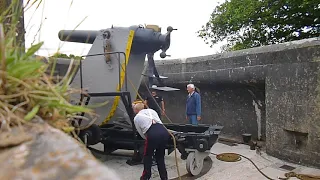 Firing the Moncrieff Disappearing Gun at Crownhill Fort