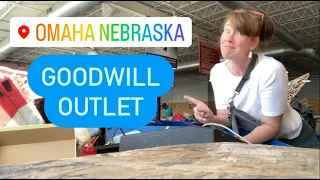Thrifting the OMAHA, NEBRASKA Goodwill Outlet Bins! Midwest Bargain Shopping for Vintage Treasures!