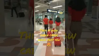 What it's like walking behind Cabin crew #vietjet