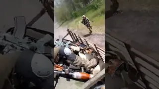 Видео бегства украинских десантников 79-й ОДШБр из Красного Лимана