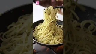 Spaghetti Aglio E Olio | Noodles Recipe | Kunal Kapur Recipes | #Shorts #TrendingRecipe