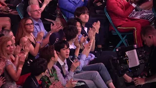 180520 BTS(방탄소년단) V Reaction to Dua Lipa 'New Rules' @BBMAs Fancam