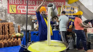 Real Life Laal Singh Paaji Serves Kesar Milk in Amritsar | Indian Street Food