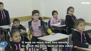 Gaza teachers bring interactive robot to classroom