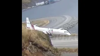 Crash Plane SAAB overrun the Runway unalaska Airport , Alaska