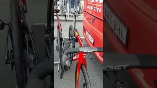 Así es la bicicleta que utiliza Egan Bernal en el Tour de Francia 🇫🇷 🚴🏻‍♂️ l Caracol Sports