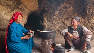 Two Old Lovers SO Simple Village Life in Afghanistan (Cave Living)