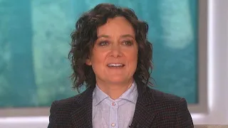 Sara Gilbert Leaving The Talk -- Watch Her Emotional Announcement