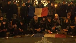 NYC Pays Tribute to Paris by Singing French National Anthem