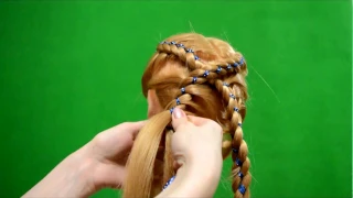 Прическа Переплетение кос с лентой