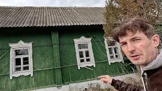 A whole village of abandoned Russian houses, look what we found there!