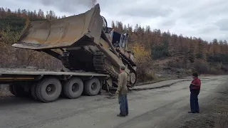 Заезд бульдозера т -35 на тралл .