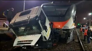 Extreme Train Crash Compilation   Train bus Close Calls & Near Miss Accidents