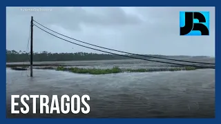 Tempestade Fred atinge a Flórida com ventos de mais de 100 km/h
