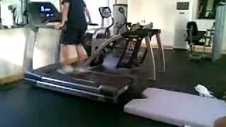 Epic Treadmill Fail! Must see, very hilarious