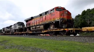 NS Pittsburgh Line Trains at Cresson, PA (w/ Wrecked Locomotives)