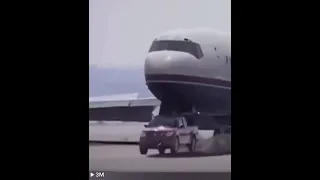 A truck saved the plane and the passengers #shorts