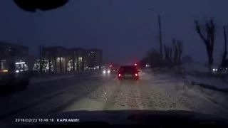 ДТП 22.02.2016. Северодвинск. ул. Ломоносова, съезд к ТЦ "ЦУМ" Вежливость привела к ДТП