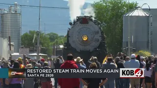 Restored Santa Fe 2962 steam train moves again
