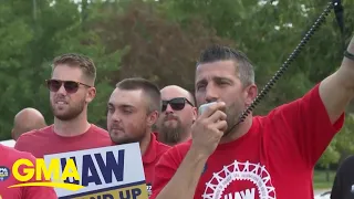 UAW expands walkouts as strike against Big 3 automakers continues l GMA