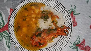 MOQUECA DE LAGOSTA NO ALMOÇO DE DOMINGO