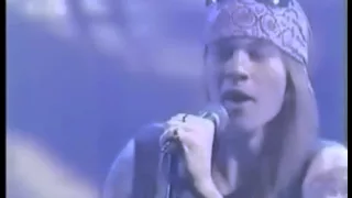 Guns N' Roses - (1988) Used To Love Her (Sous Titres Fr)