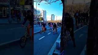 A normal day in Bucharest #citycenter #bicycle #bucharest