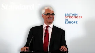 Alistair Darling: Former Labour chancellor dies at the age of 70