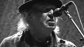 MANSION ON THE HILL Neil Young & POTR live@Ziggodome 10-7-19 Amsterdam